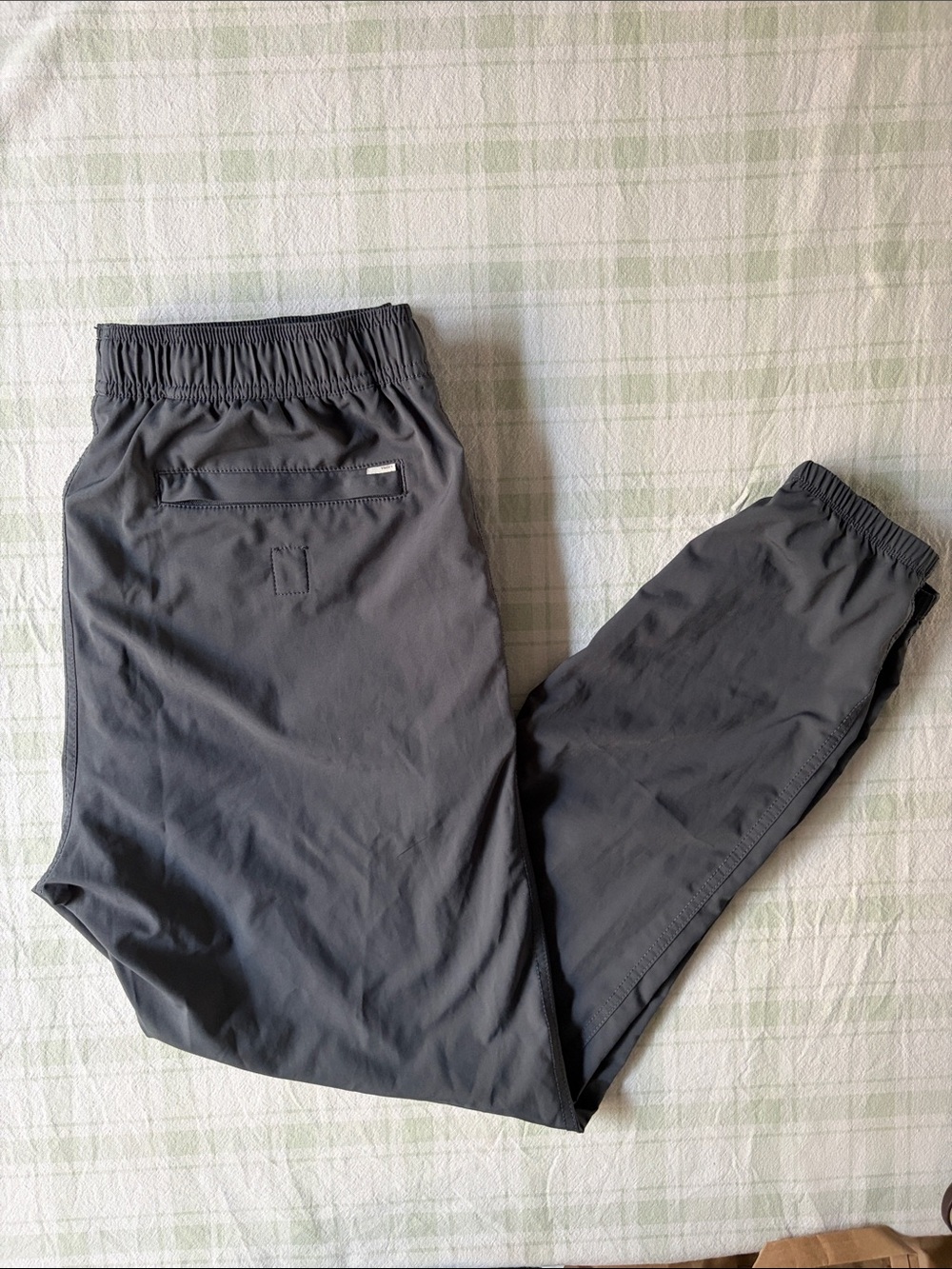Vuori Charcoal Gray Jogger with Cream Drawcord - Picture 6 of 10